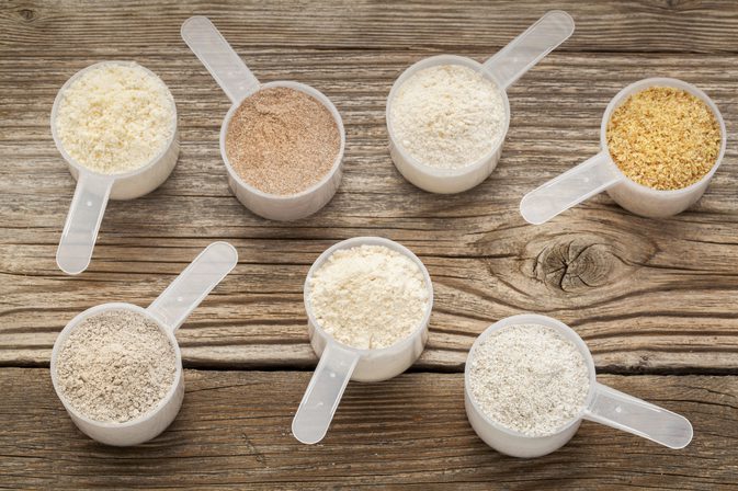 How does low carb flour help in weight loss?