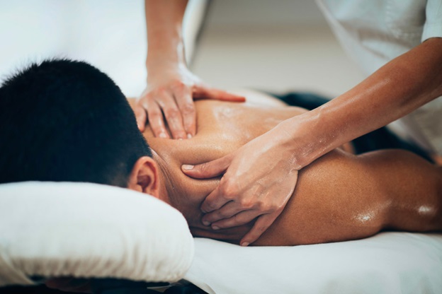 Massage Parlor in Mumbai – How to Treat Those Strained Muscles in a Stressful Life