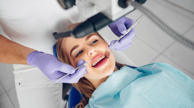  6 THINGS YOU SHOULD KNOW  BEFORE CHOOSING AN IMPLANT DENTIST