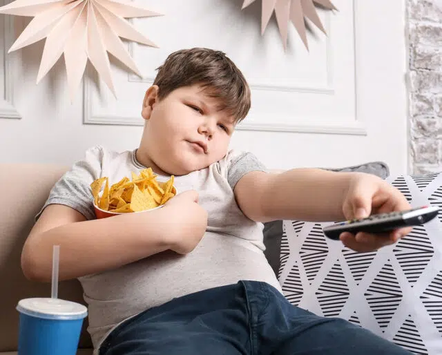 5 Common Childhood Obesity Risk Factors